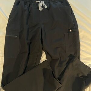 Figs women’s black scrub pants